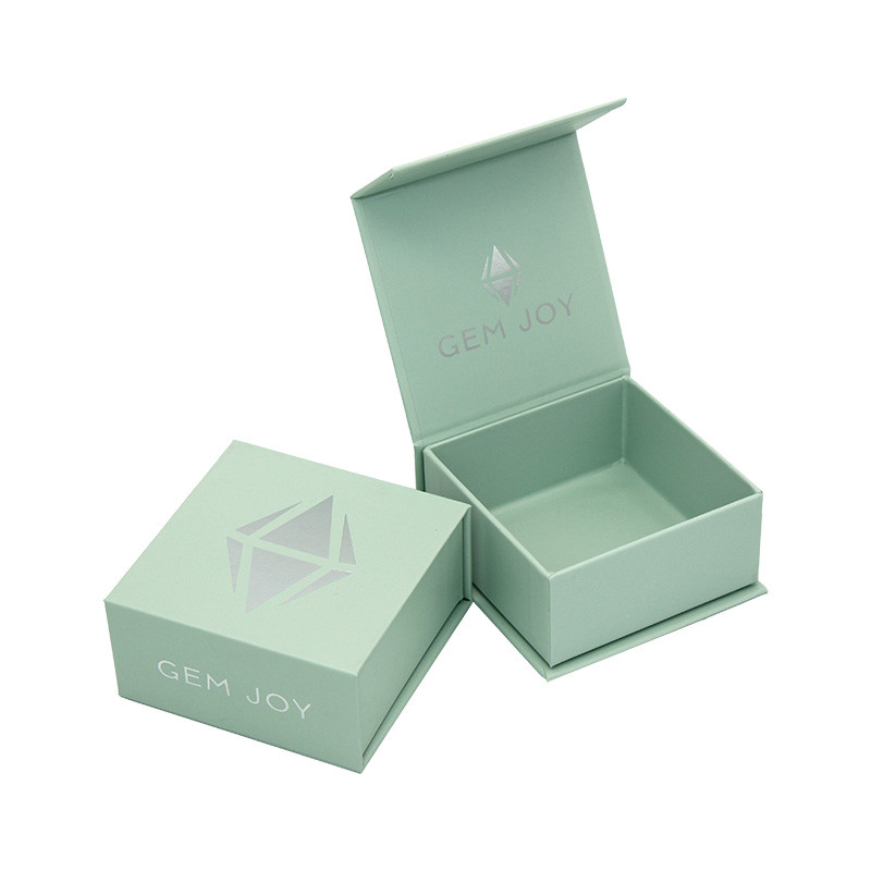Personalise Your Luxury Gift Packaging For The Festive