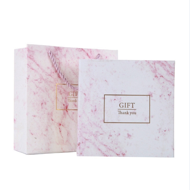 Personalise Your Luxury Gift Packaging For The Festive