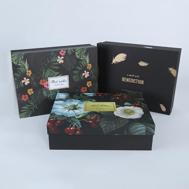 Custom Valentine's Day Gift Box with Sponge Lining Matt Lamination UV Coating Personalized Cardboard Rigid Packaging Box
