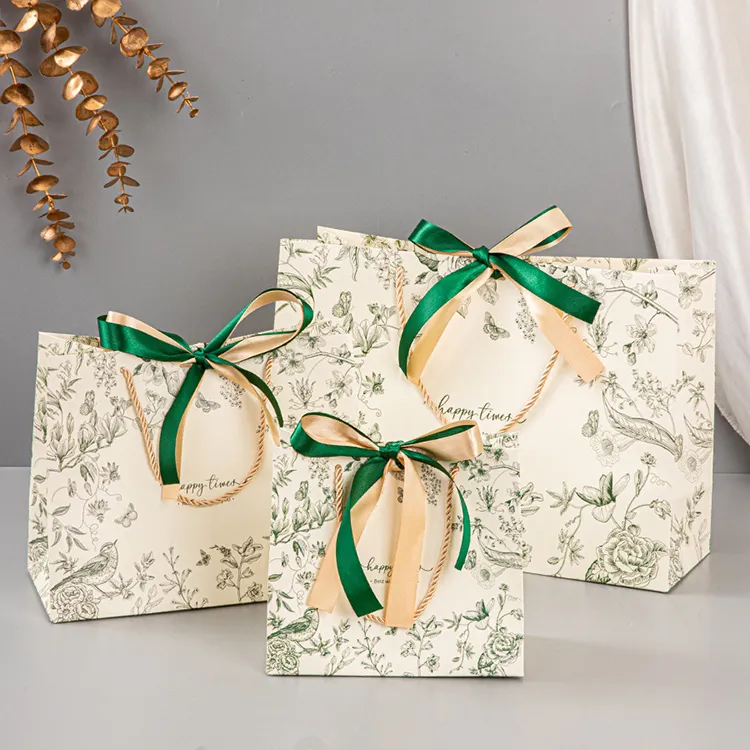 Luxury Custom Gift Bags with Ribbon Floral Printed Paper Gift Bags White Card Clothing Shopping Bags for Retail Packaging