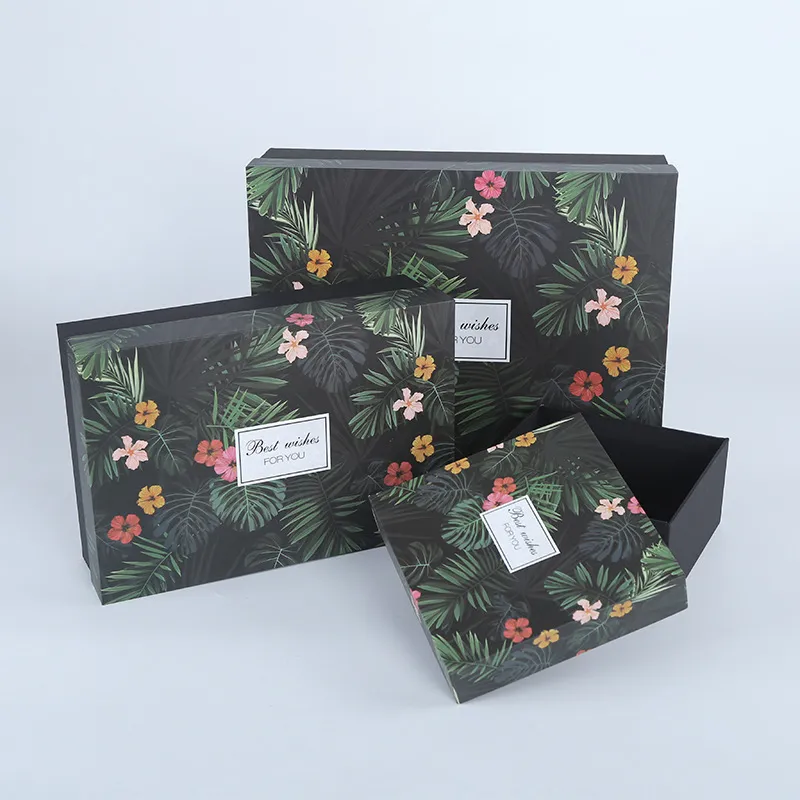 Custom Valentine's Day Gift Box with Sponge Lining Matt Lamination UV Coating Personalized Cardboard Rigid Packaging Box