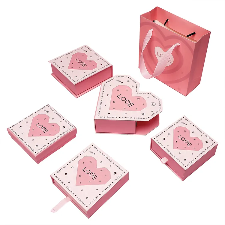 Customizable Magnetic Closure Jewelry Candle Gift Box Ribbon Handle Rigid Paperboard Packaging for Necklace Heart Shape Cosmetic