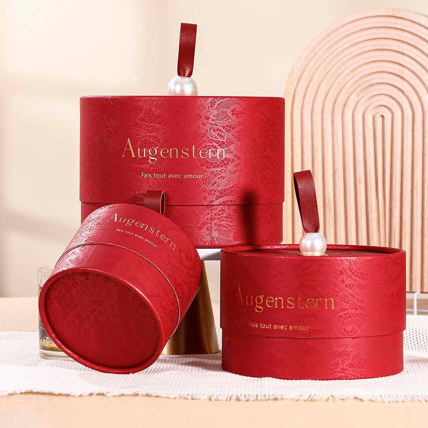 Factory Wholesale Premium Wedding Candy & Favor Boxes Creative Handheld Hug Buckets Embossing Recyclable Art Paper Rigid Boxes