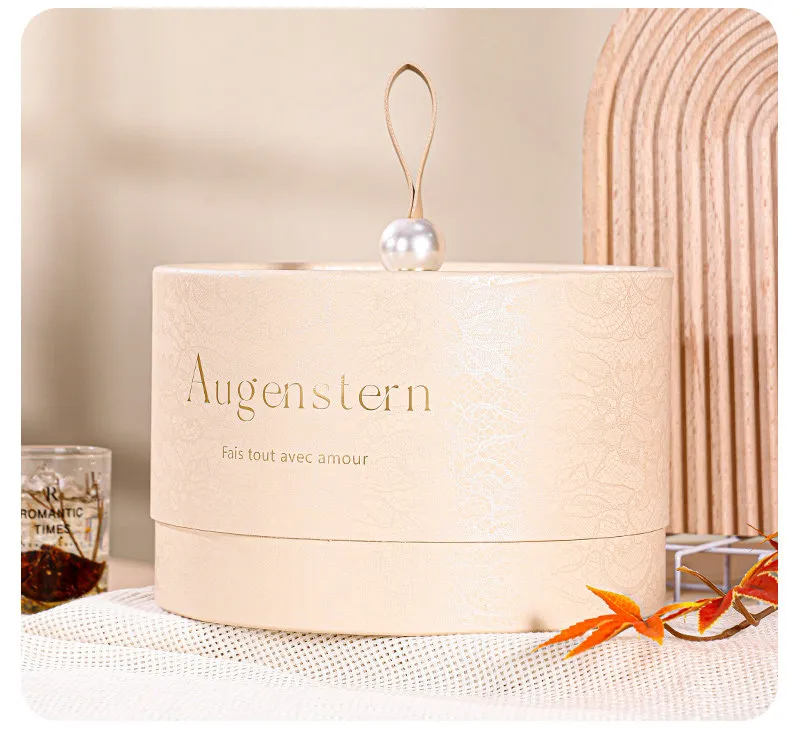 Factory Wholesale Premium Wedding Candy & Favor Boxes Creative Handheld Hug Buckets Embossing Recyclable Art Paper Rigid Boxes