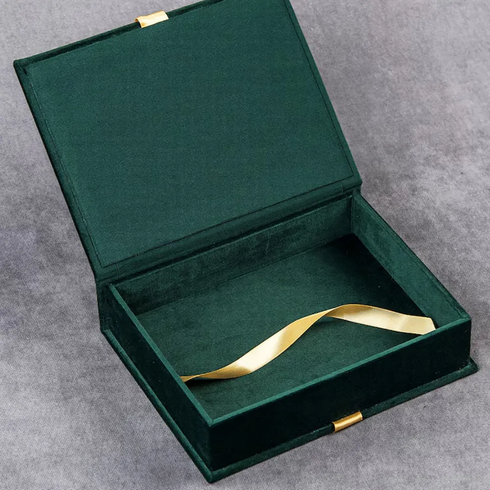 Luxury Custom Green Velvet Gift Box Gold Foil Hot Stamping UV Coating Wedding Anniversary Bridesmaid with Silk Ribbon