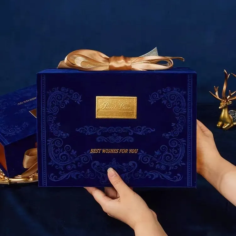 Wholesale Custom Design Velvet Rigid Cardboard Paper Cosmetic Luxury Perfume Skin Care Serum Packaging Wedding Gift Embossing