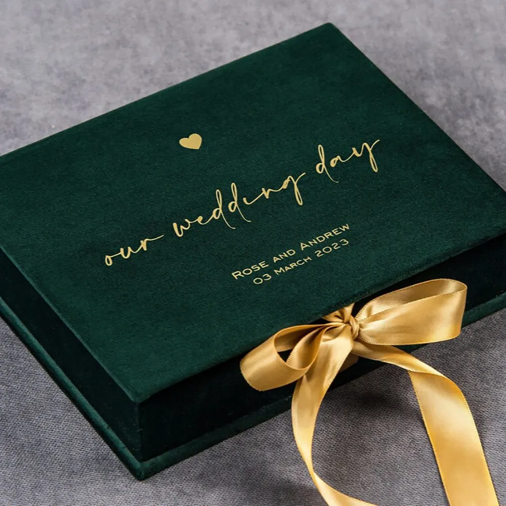 Luxury Custom Green Velvet Gift Box Gold Foil Hot Stamping UV Coating Wedding Anniversary Bridesmaid with Silk Ribbon