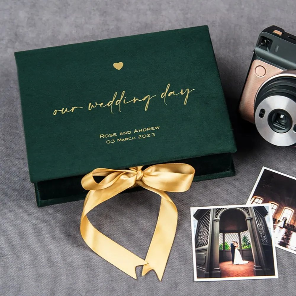 Luxury Custom Green Velvet Gift Box Gold Foil Hot Stamping UV Coating Wedding Anniversary Bridesmaid with Silk Ribbon